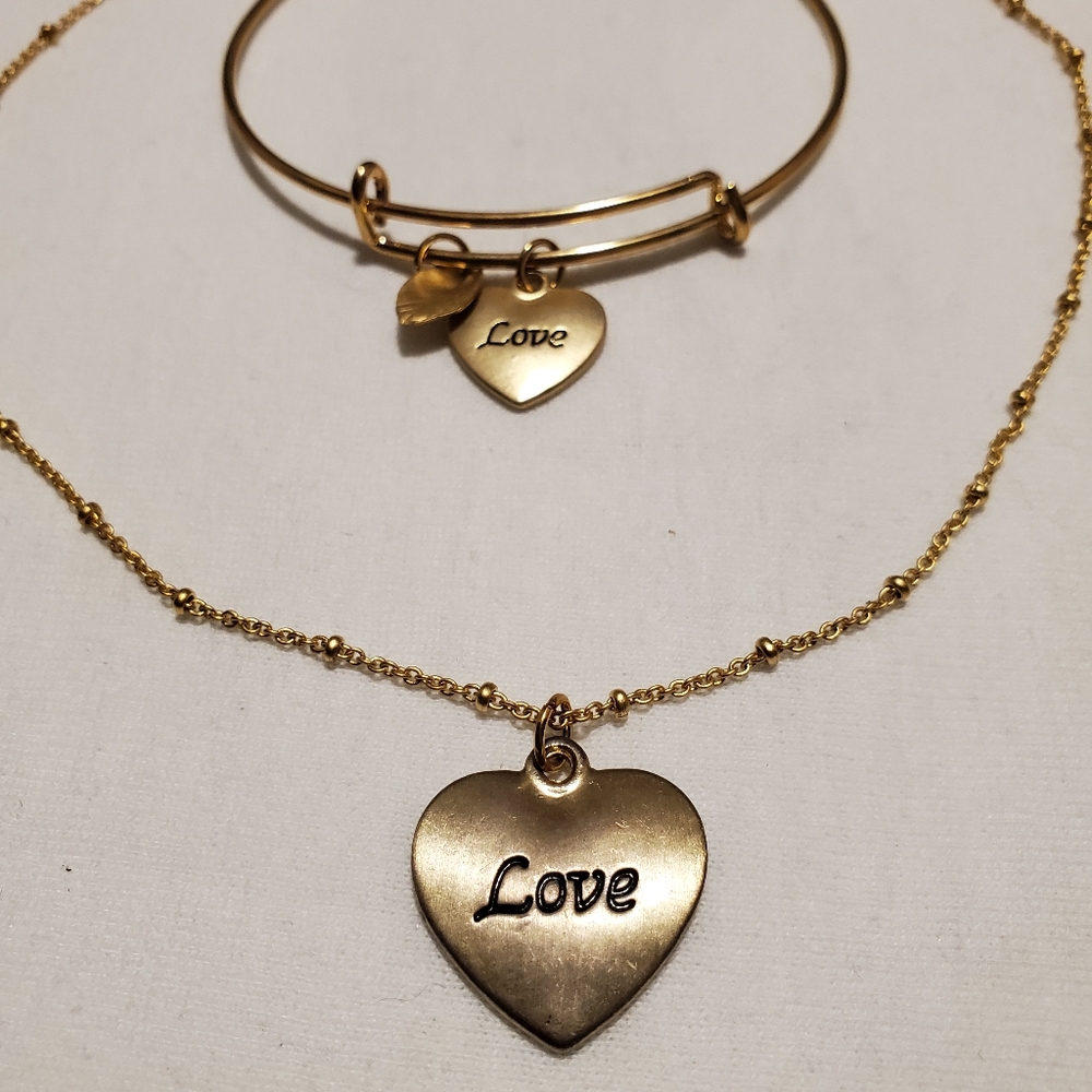 🆕️ Love Set - Picture 2 of 4